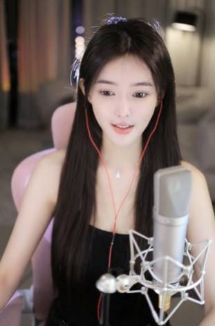 芮甜甜约醉哥迪拜见，发火小宝贝