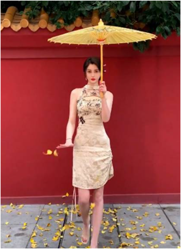 兰梦莎不愧是Top1，力压浅蓝登顶