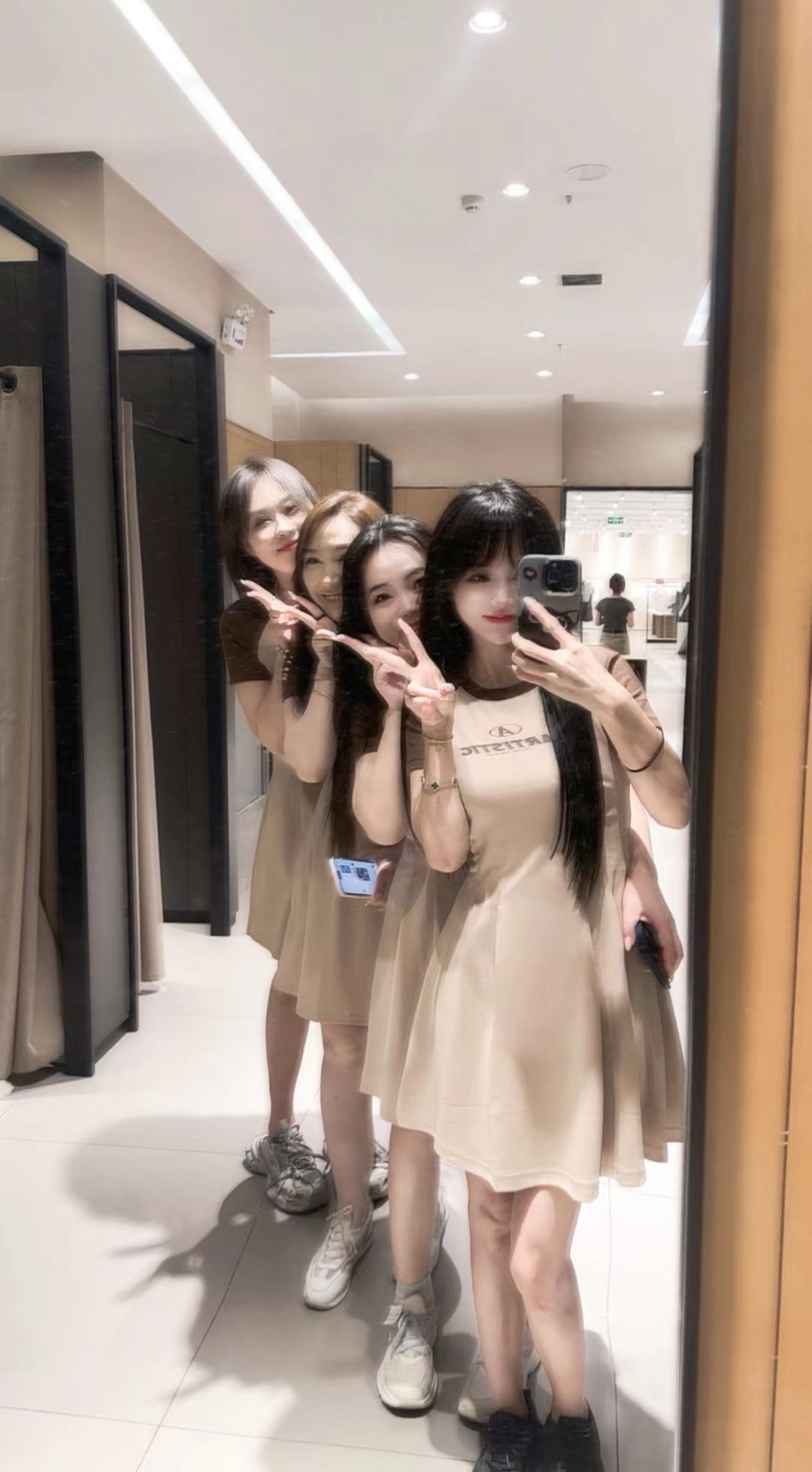 Girl's day，QJY带众美女小聚