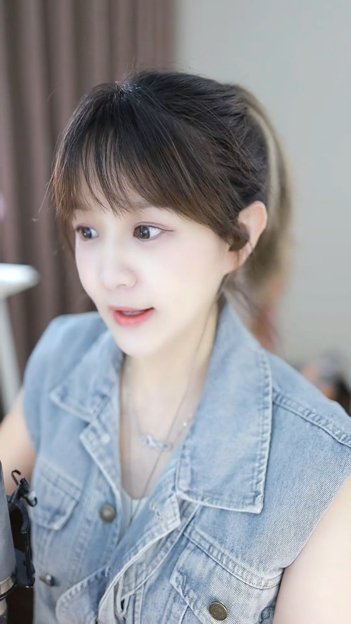 杰哥呼唤！文儿：穿居家服我都得开播