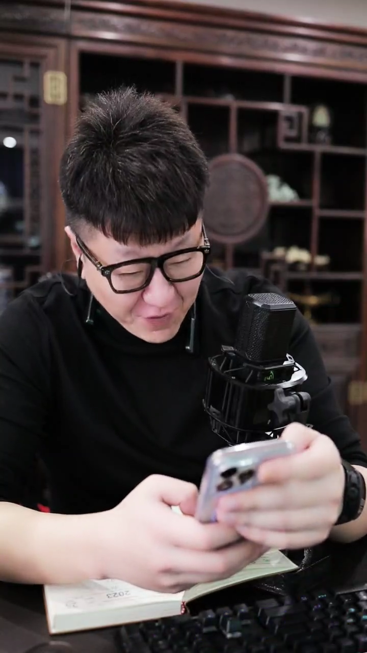 电话摇人成功，大哥上线力挺大佛