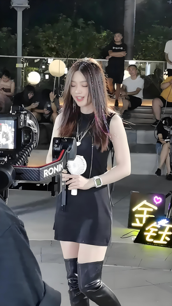 文儿的骄傲，她是新晋电母，头条界大黑马