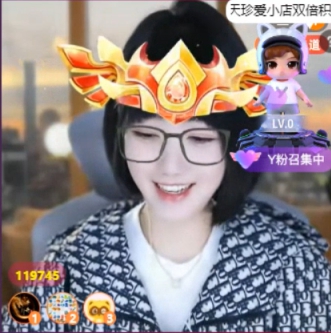 团战女王吃鸡，九情直呼别整我？