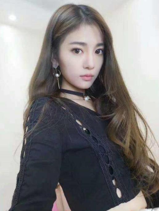 电母隔空喊话微凉，网友竟如此评论！