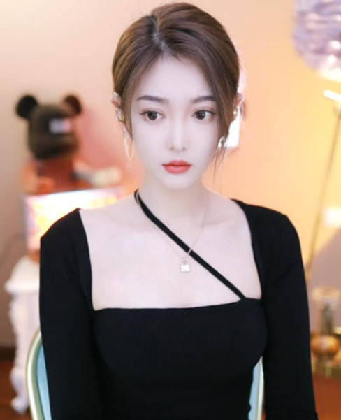 微凉吐槽奇葩大哥多年一直画饼，已经忍无可