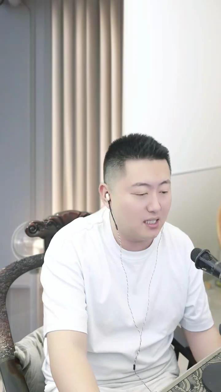 小洲自曝收入：我可没有五千万