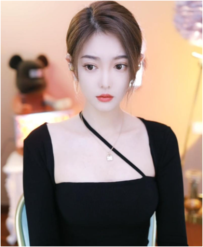 不愧是顶级电母，微凉从不缺神豪支持