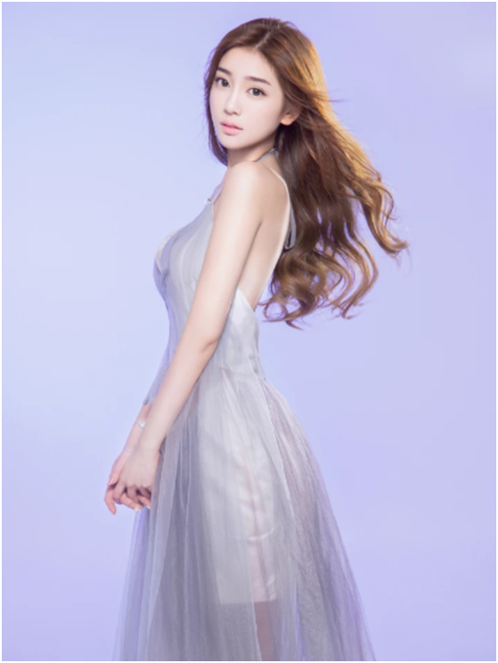 微凉曝电母手术停播，遭公会起诉退还签约费