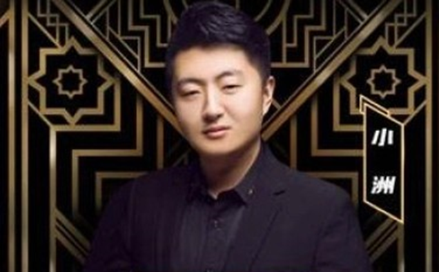 上厕所都扶着，小洲伺候大哥无人能及！