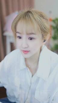 文儿与典典赴上海，真去学舞蹈