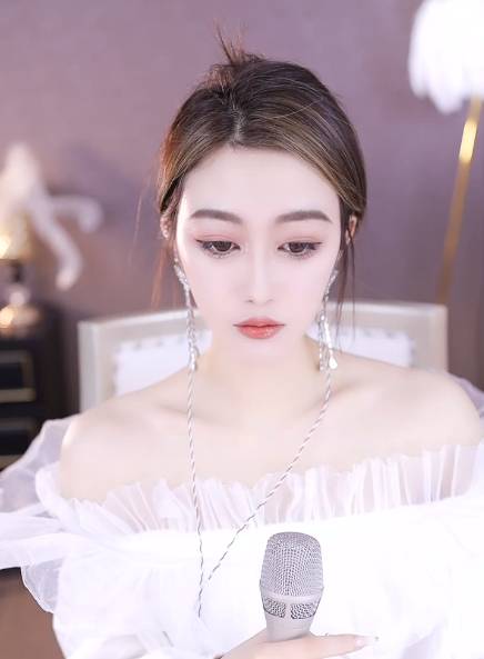 硬刚文儿李夏梦，神豪力挺蓝可