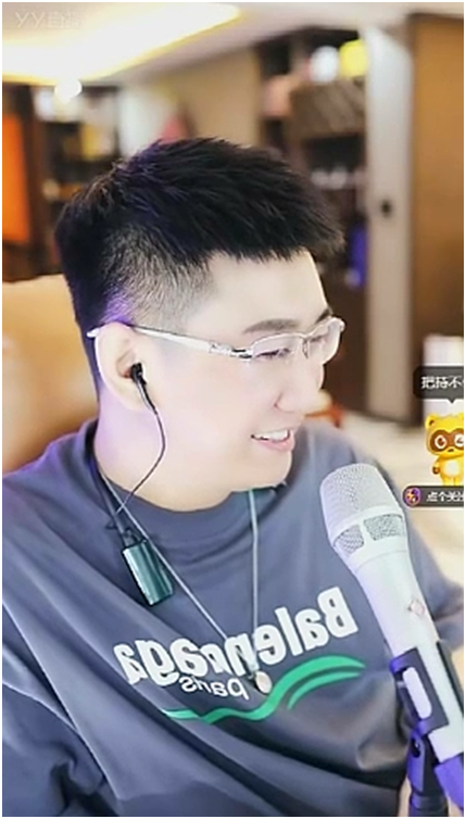 挖空国威，探戈哥要签约小浩