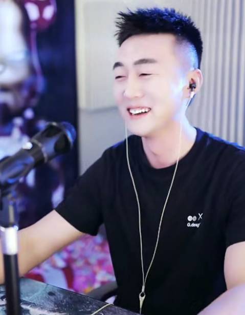 晓夏狙文儿夺冠？男脱现黑马！