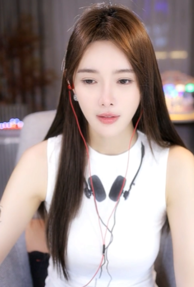 以前众多神豪，芮甜甜表示都没联系了