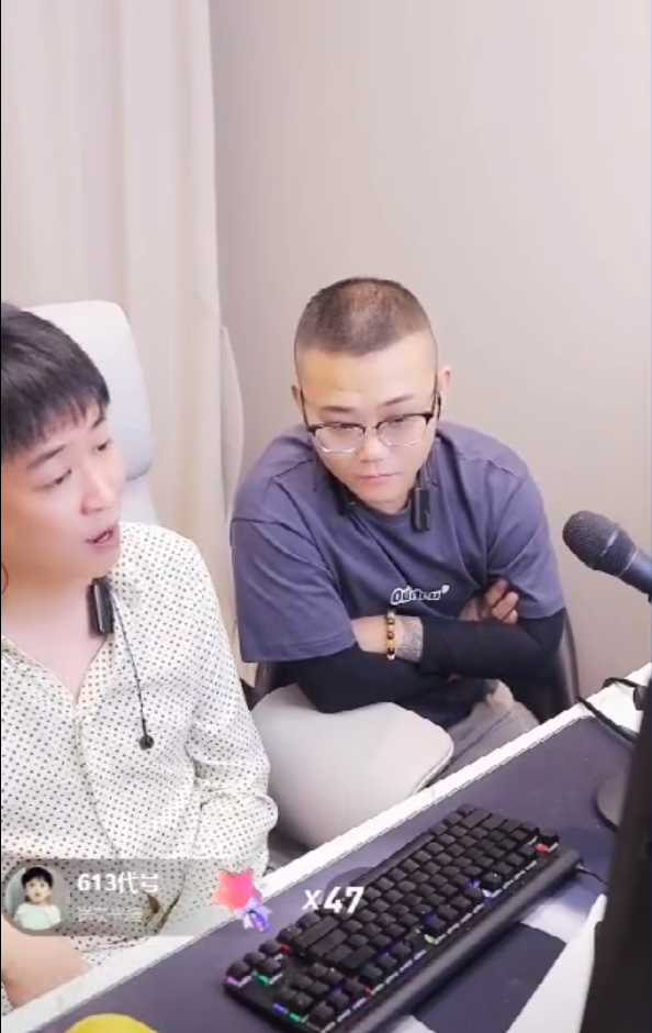 炸弹哥伸出援手，一手深深感动