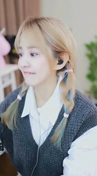 探戈哥等力挺文儿年度！