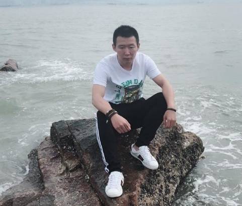 场控控制大哥，小白龙直接解雇