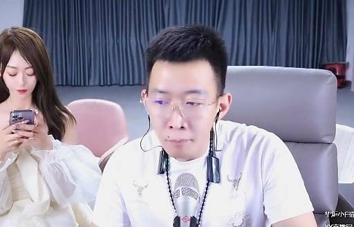 小白龙：不参与国威与大叔事件
