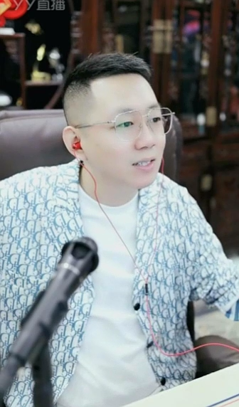 YY日报：老李两月归？甜甜求放过