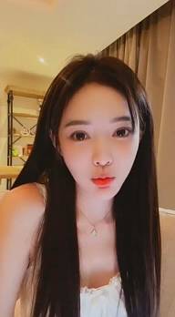 芮甜甜不允许新大哥看其他女主播