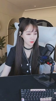 羊哥质疑樱桃不是妹子，樱桃急了