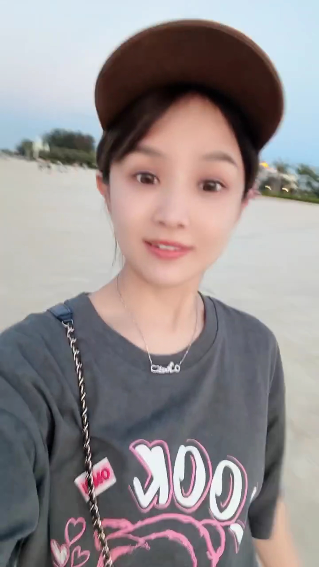 文儿：这些年赚的钱都干仗了！