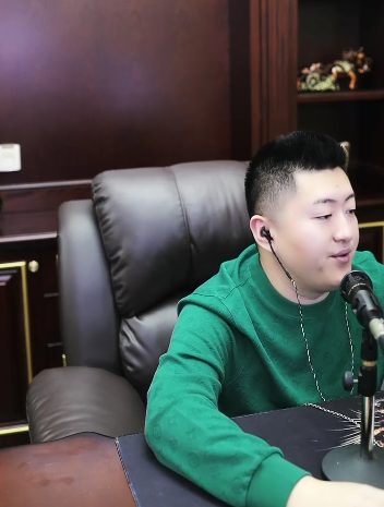 有大哥支持！小洲本月满勤开播