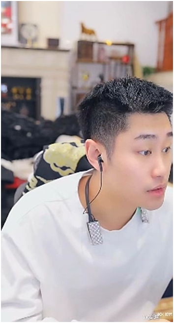 晓夏为何一直在华矩主播群？