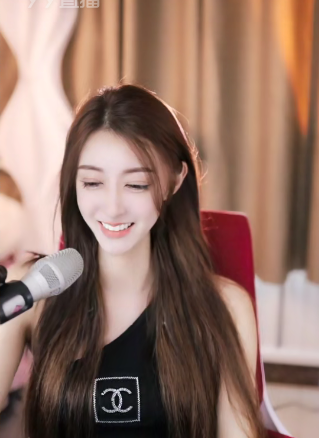 这位电母再度蓄电，新晋神豪力挺助大战团战