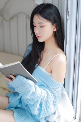 气质优雅，绝美晓稀答谢众人