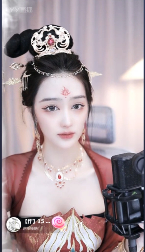 人狠话不多，狠哥不爱看媚娘跳舞