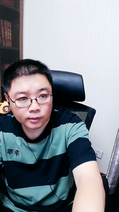 她扛旗天晓，YY头部电母！