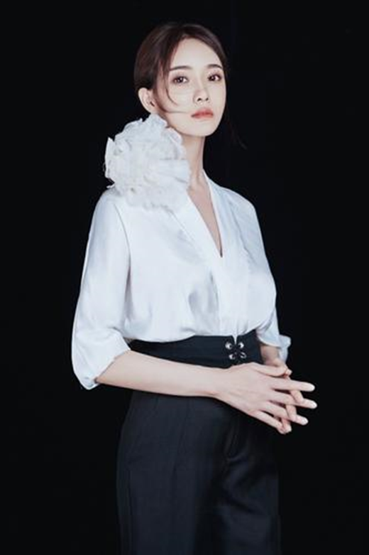 芮甜甜有钱，存款上千万，不在乎直播收入？