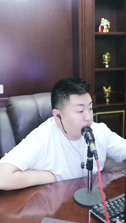 小洲太想认识众神豪了，YY神豪太多了