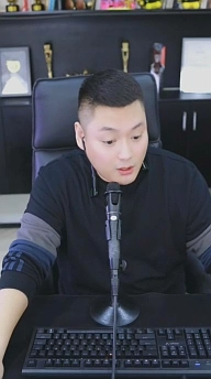 龙凡事件后，神豪向老李诉苦