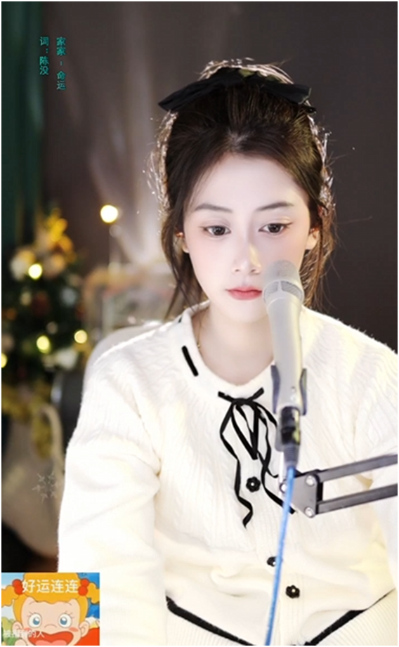 这位小站的电母百万票拿下头条！