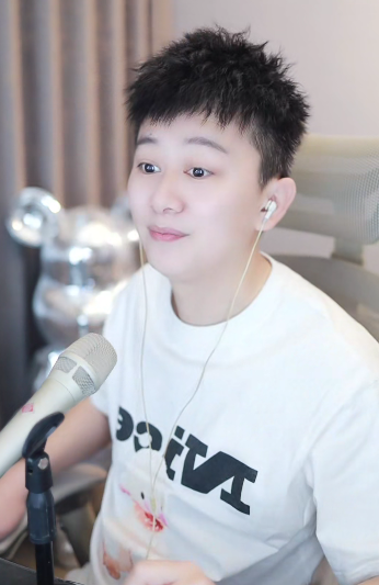 神豪虎啸山林上线，豪刷九情引关注