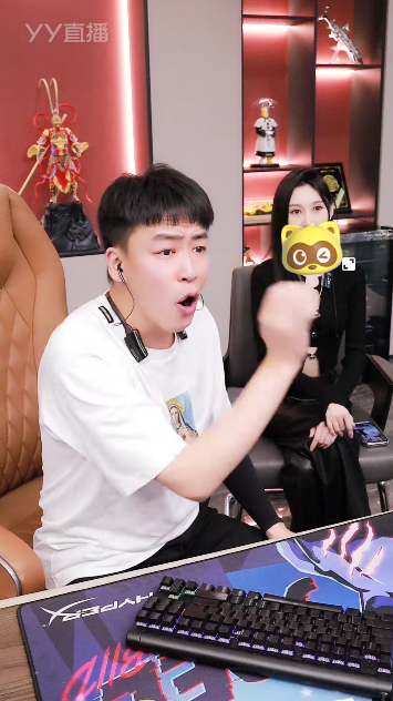 久别重逢！昔日大哥豪刷刘一手