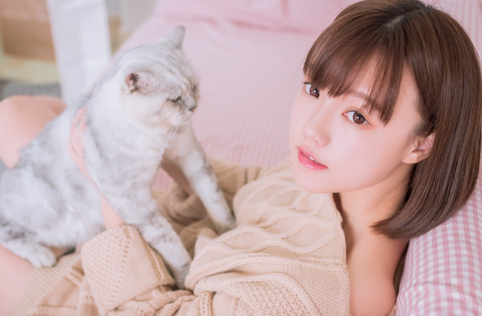 300万票交锋！饭思思夺4星收尾首周头条