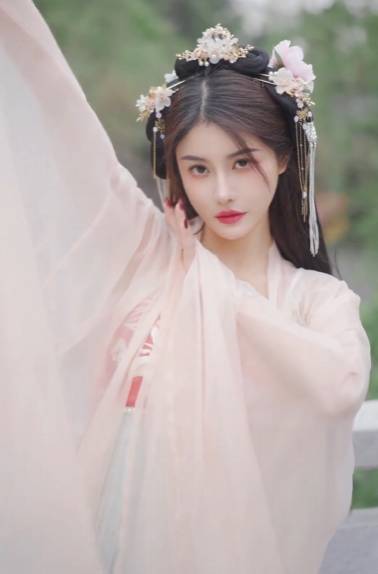 毕家神豪豪刷，兰梦莎谈师父