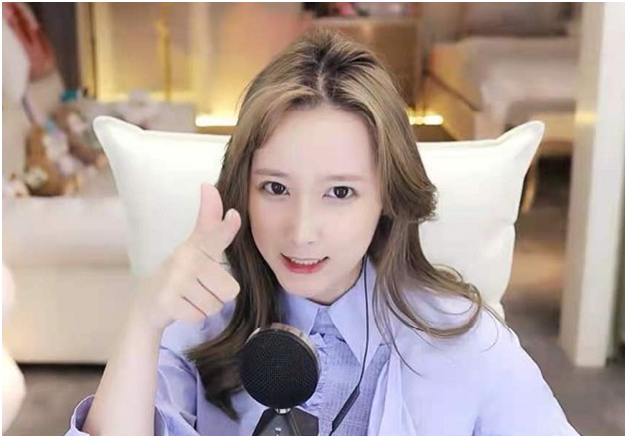 丸子真好看，小洲盛赞有气质