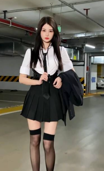 稳坐双第一！兰梦莎1821万票夺9星头条