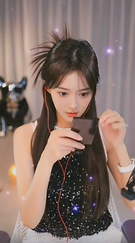 大哥很奇怪，芮甜甜发信息都不回