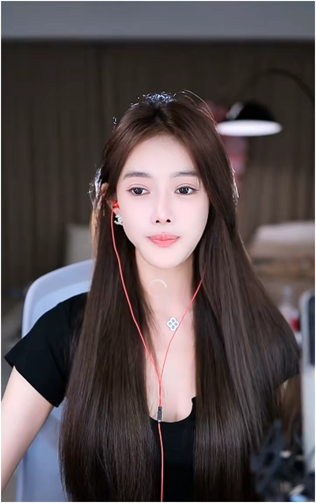 芮甜甜否认榜一大哥怒怼神豪King