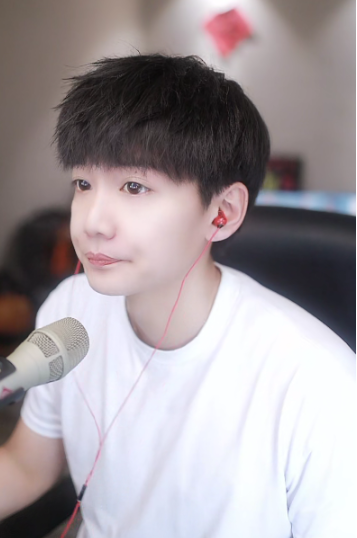 浅蓝为什么大哥多？因为情绪价格给的高