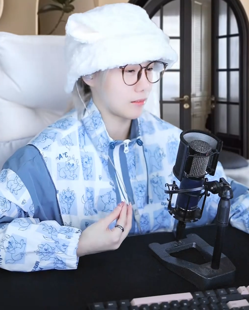 浅蓝大哥多！樱桃：怎么打都不赔