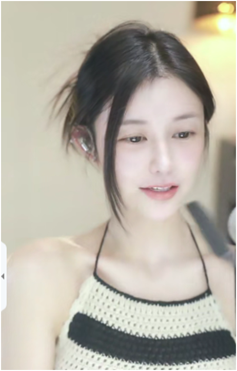 晓夏撞车兰梦莎，两大电母打冒烟