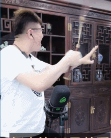 《龙拳》大佛唱跳rap耍双截棍!