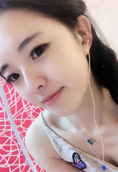 小小呵被指只能靠美颜，她回应超绝！