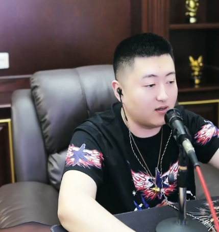 小洲太想认识众神豪了，YY神豪太多了